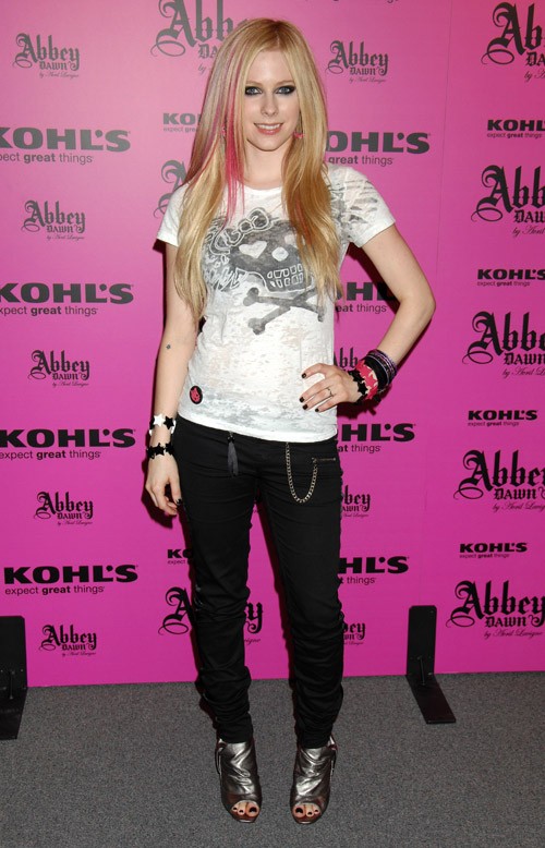 avril-lavigne-abbey-dawn.jpg
